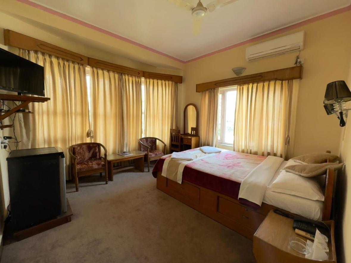 Green Tara Hotel بوكْرا المظهر الخارجي الصورة